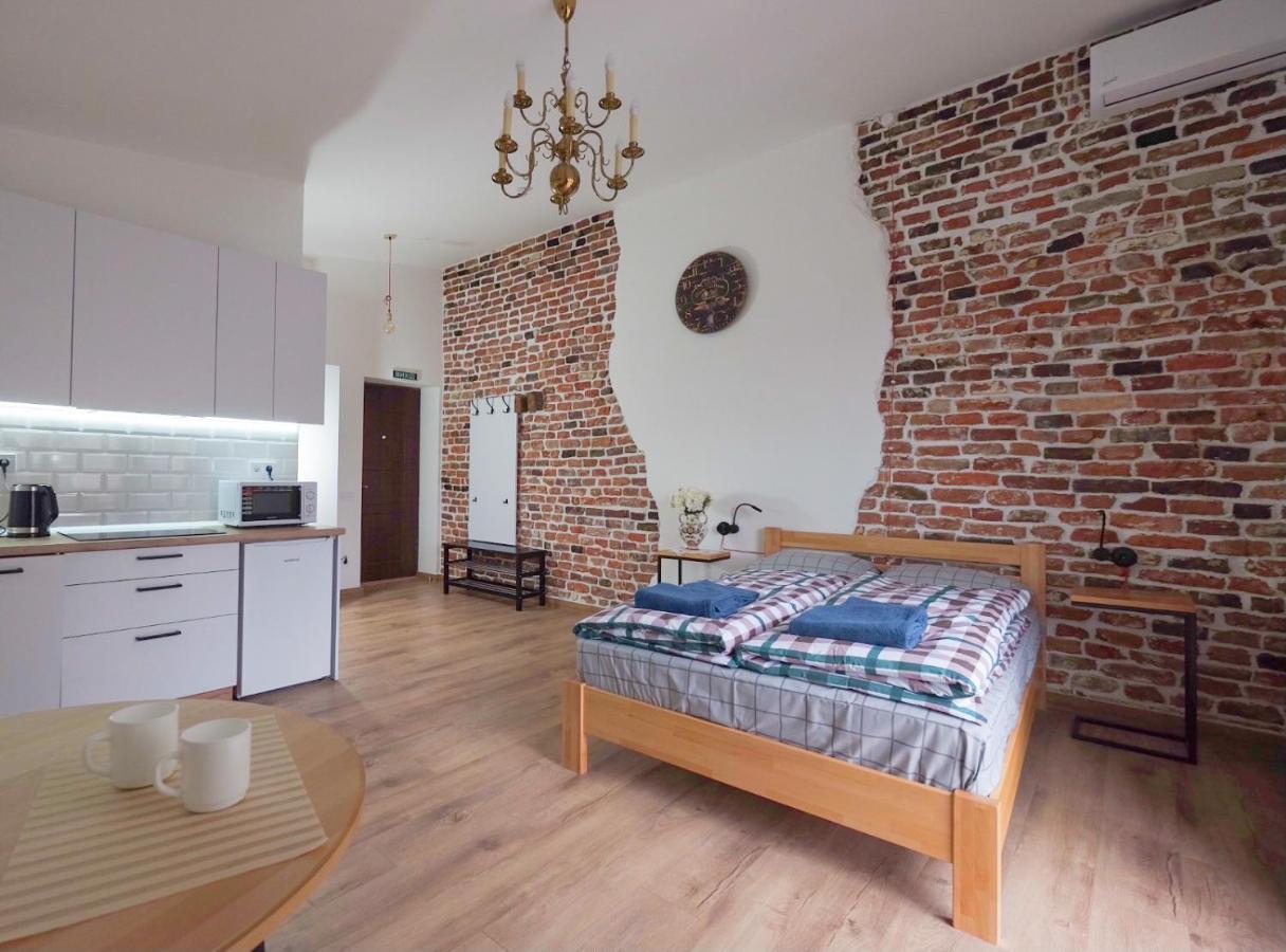 Apartments Galicia Lviv Bagian luar foto