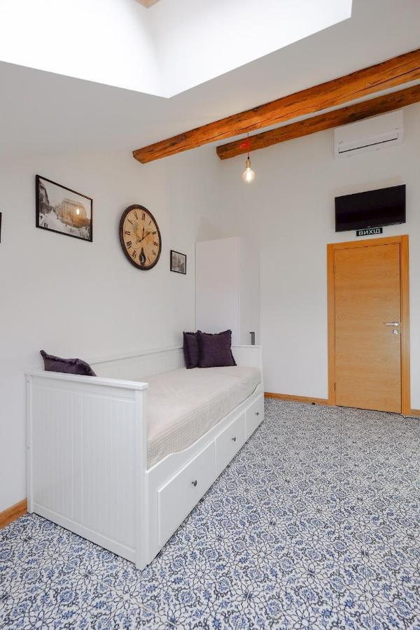 Apartments Galicia Lviv Bagian luar foto