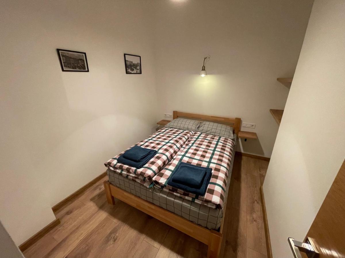 Apartments Galicia Lviv Bagian luar foto