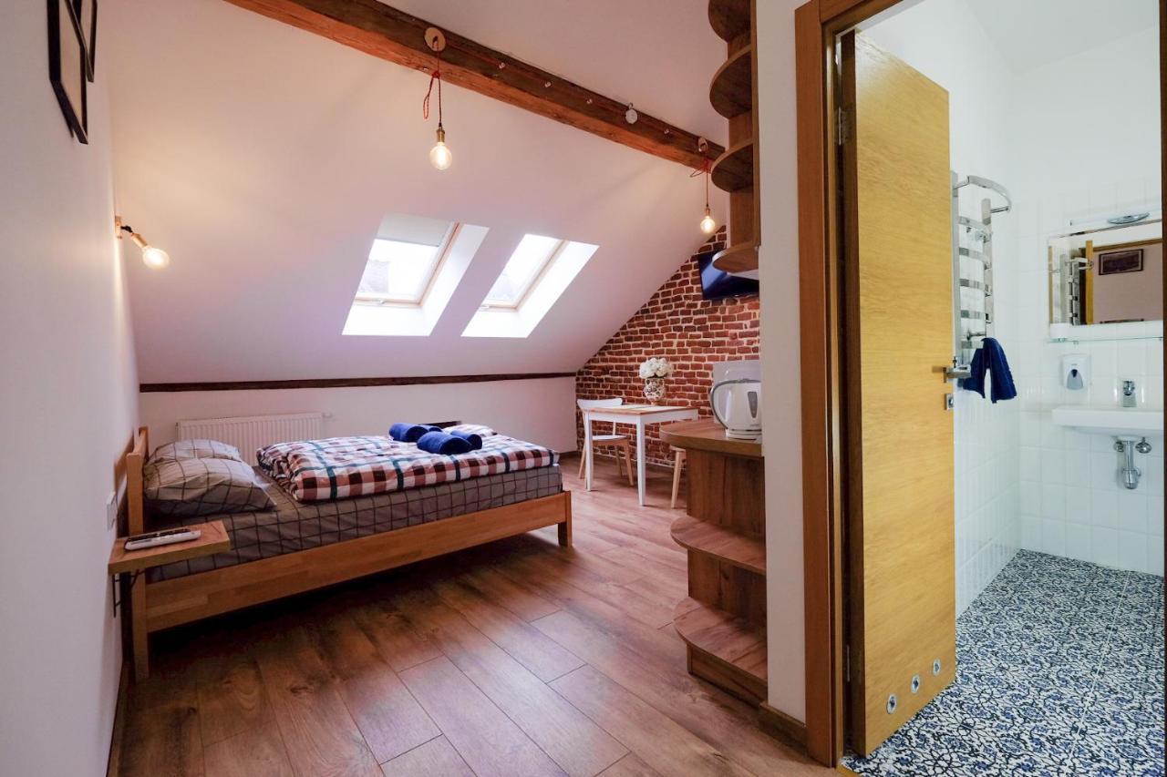 Apartments Galicia Lviv Bagian luar foto