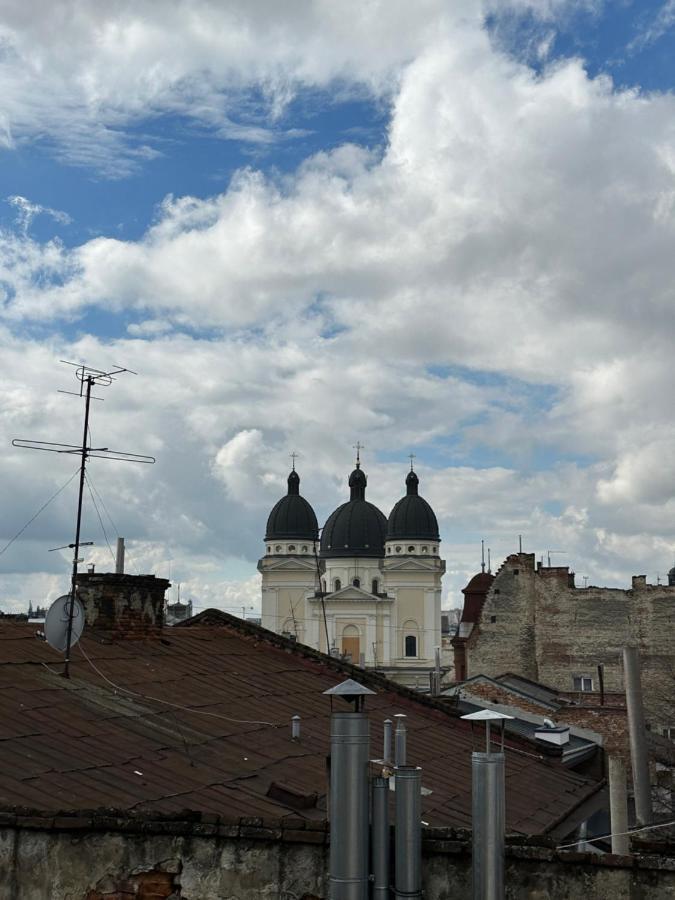 Apartments Galicia Lviv Bagian luar foto