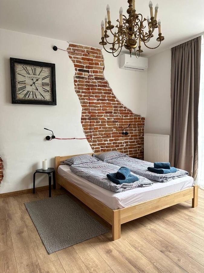 Apartments Galicia Lviv Bagian luar foto