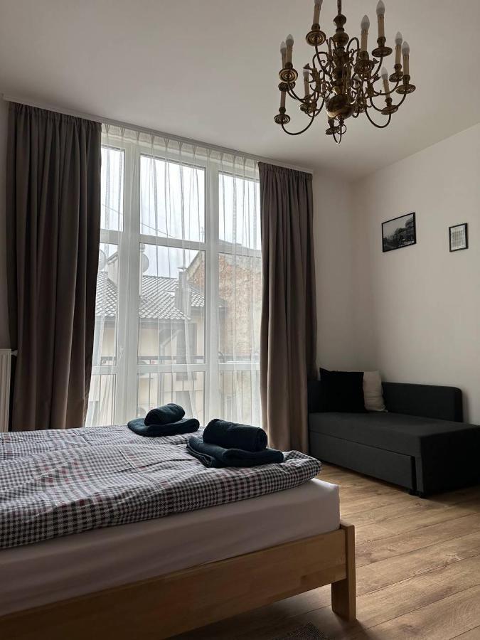 Apartments Galicia Lviv Bagian luar foto