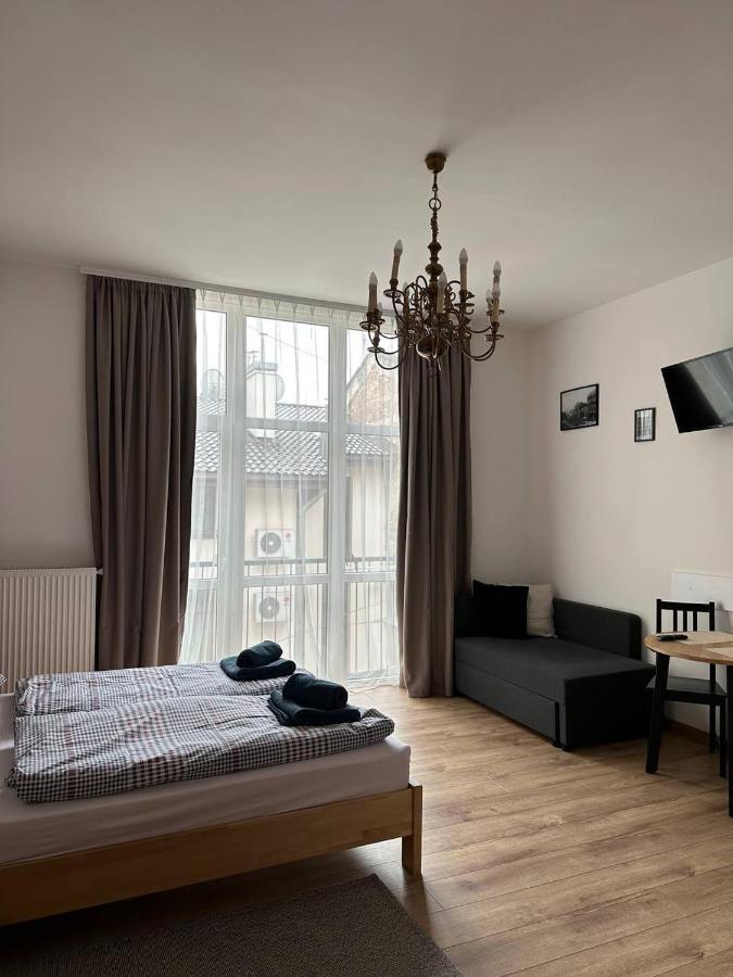 Apartments Galicia Lviv Bagian luar foto