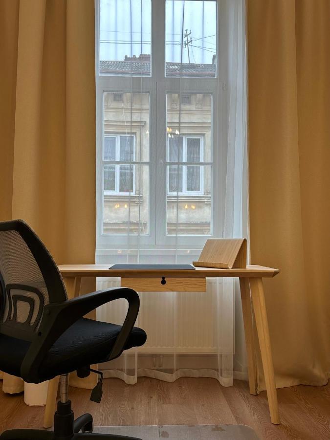 Apartments Galicia Lviv Bagian luar foto