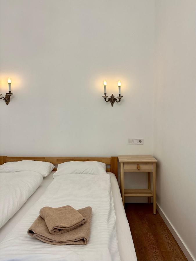 Apartments Galicia Lviv Bagian luar foto
